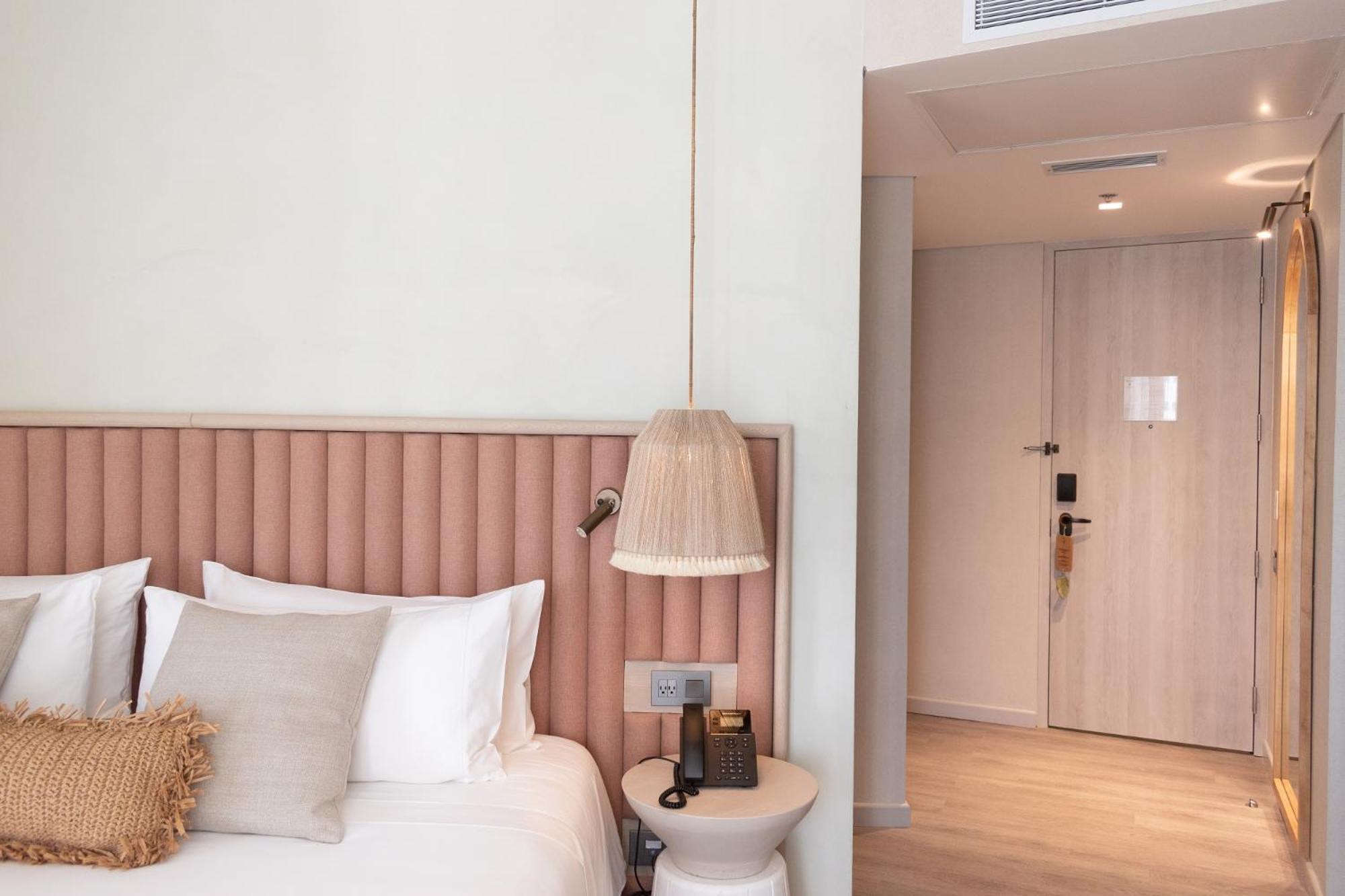 Junior Suite,1535508469:JPEG