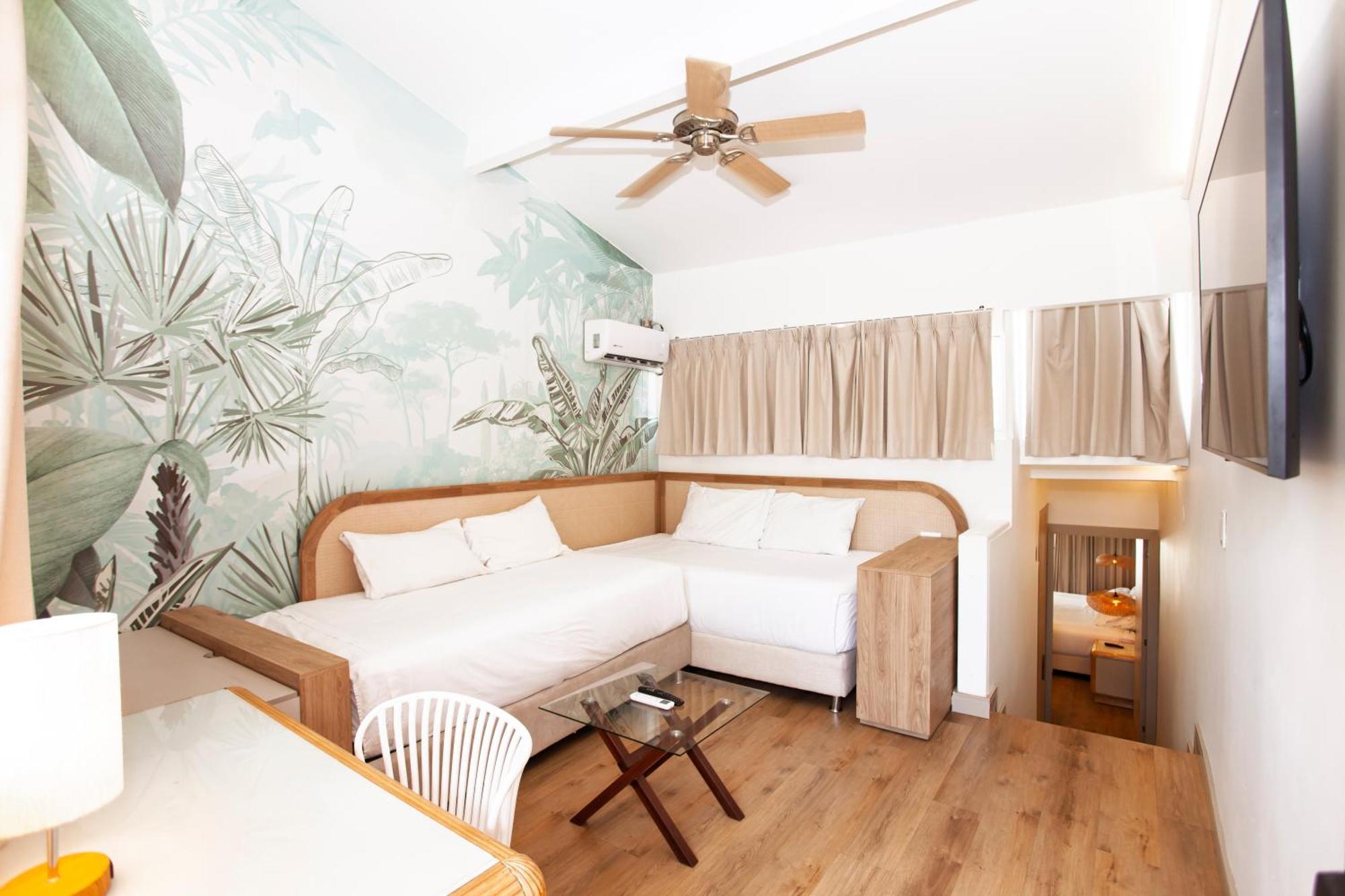 Junior Suite,1674710043:JPEG
