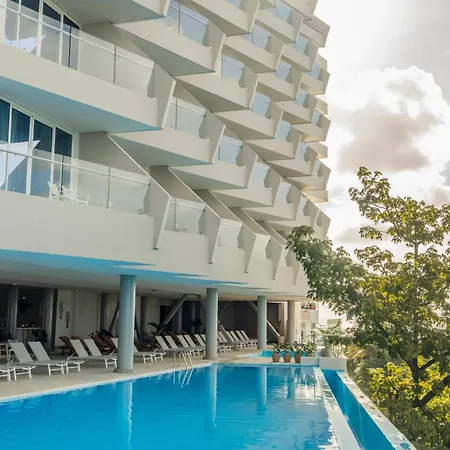 Hotel Grand Sirenis San Andres-3